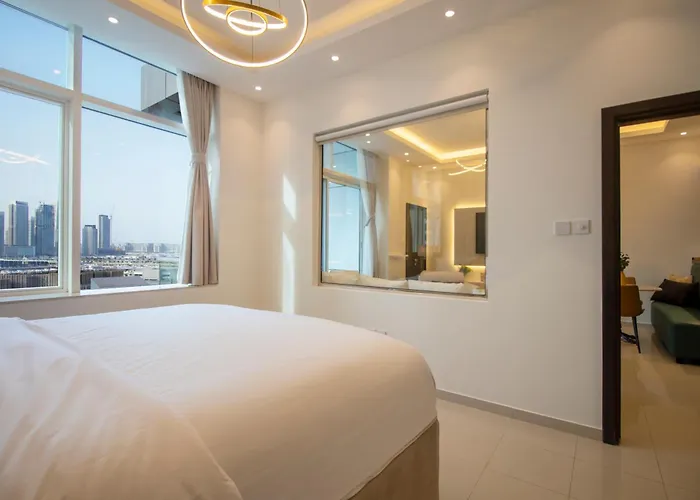 Vacation Friendly Beach View Luxury 1Bedroom- Walk To Beach & Mall
