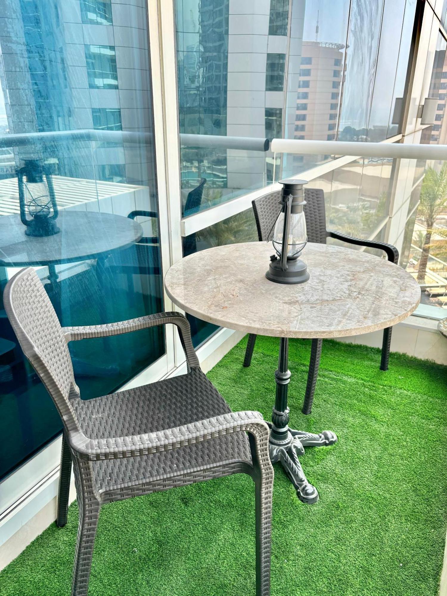 Vacation Friendly View Luxury 1bedroom- Walk To & Mall Apartment Dubai